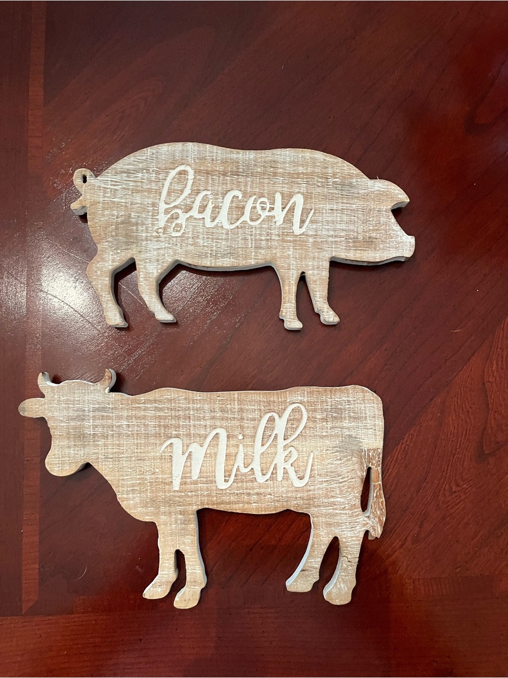 Hobby Lobby Whitewashed Pig & Cow Wall Signs